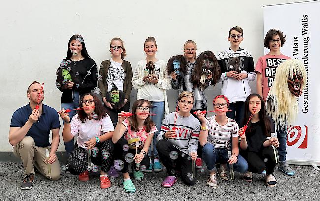 Gewinner des Klassenwettbewerbs «Experiment Nichtrauchen»: Schulklasse aus Kippel.