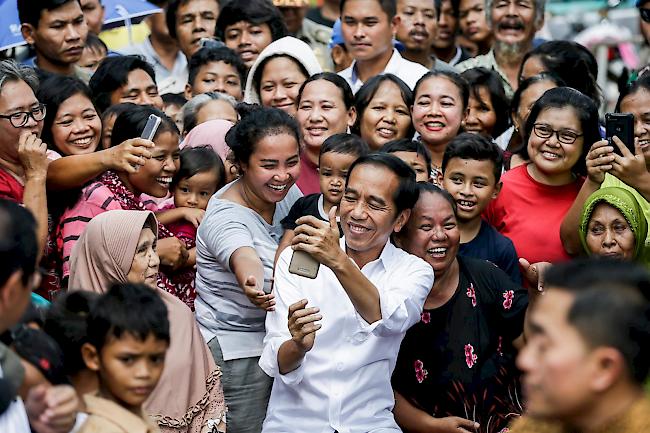 Mit 55,5 Prozent der Stimmen ist Amtsinhaber Widodo offiziell Sieger der Präsidentschaftswahlen in Indonesien - und kann weiter regieren bis 2024.