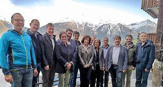 Die beiden Walliser Netzwerke der Berggemeinden wollen spezifische Themen &uuml;ber die Sprachgrenzen hinweg angehen.