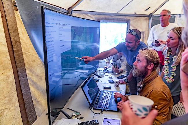 17 Tage nach ihrem Verschwinden in der Wildnis von Hawaii haben Rettungskräfte eine US-Wanderin lediglich leicht verletzt finden können.