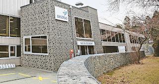 Geldsorgen. Aus der Sanierung des Bades sind noch nicht alle Verbindlichkeiten gekl&auml;rt.Foto wb