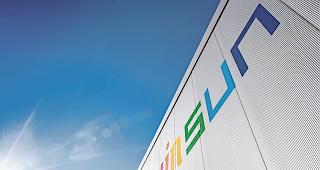 Geblendet. Die winsun AG mit Sitz in Steg hat am Freitag 15 Mitarbeitenden gek&uuml;ndigt. Weitere Entlassungen k&ouml;nnten folgen.