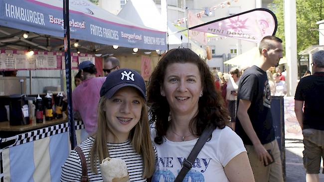 Melanie Amherd (13) und Andrea Amherd (46) aus Naters.