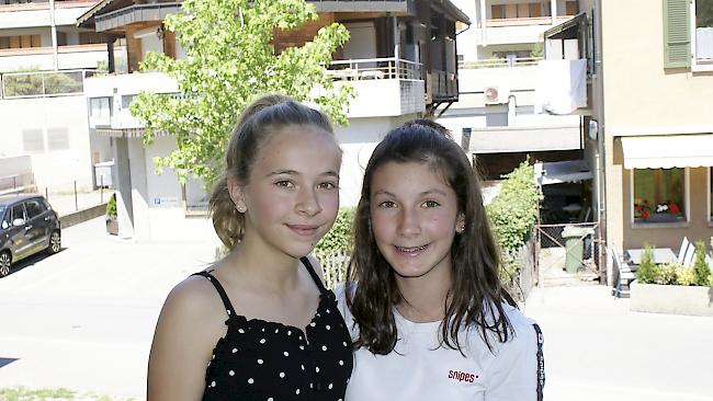Noelle Imhof (13) aus Baltschieder und Isabelle Bischoff (13) aus Visp.