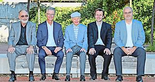 Die &laquo;Belalp&raquo;-Dirigenten seit 1958 bis heute. Elias Salzmann, Daniel Sieber, Herbert Gertschen, David Lochmatter und Amad&eacute; Schnyder (von links).