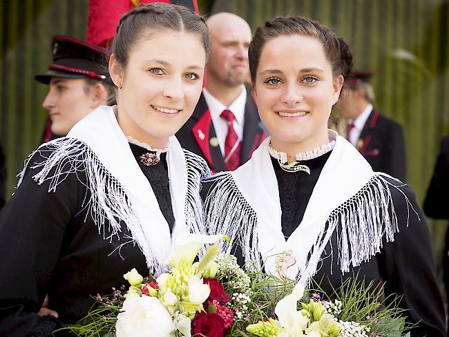 Tanja Roth (19) und Ramona Ritler (18), Wiler.