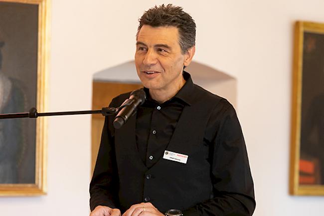 Erhard Salzmann, Vorsitzender der Bankleitung, führte durch die genossenschaftliche Geburtstagsfeier.