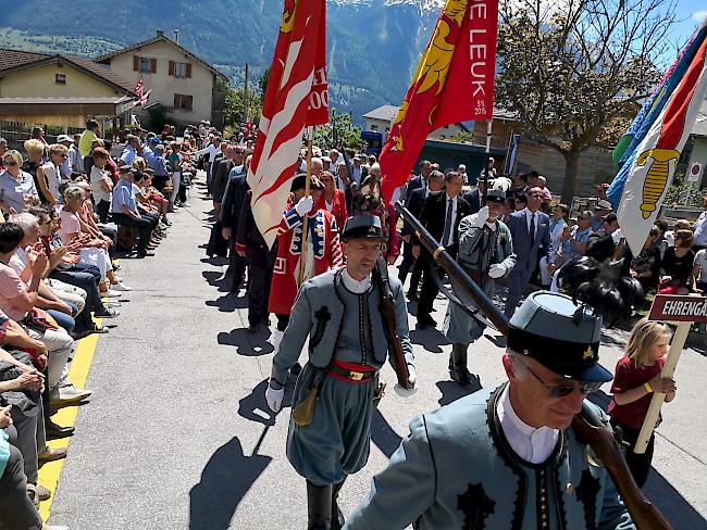 Impressionen vom Umzug am Oberwalliser Tambouren- und Pfeiferfest in Erschmatt.