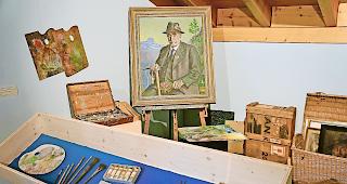 Dichte und Qualit&auml;t. Die Exponate zu &laquo;Nyfelers Welt&raquo; stammen aus den Best&auml;nden des L&ouml;tschentaler Museums und der Mediathek Wallis.