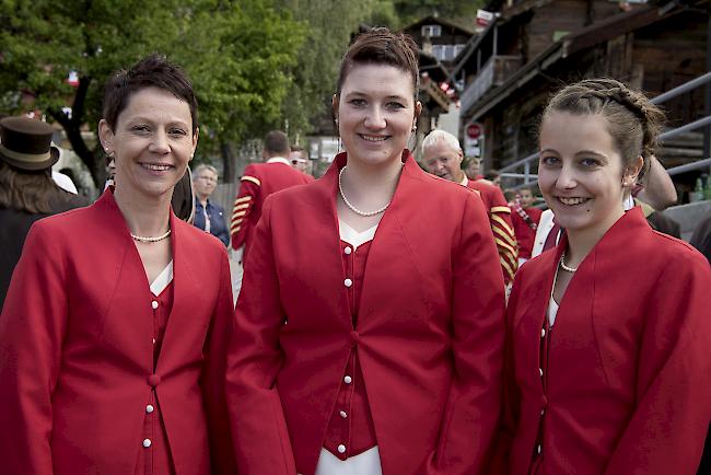 Ruth Hildbrand (44), Gampel, Tanja Mathieu (28), Albinen, Nadia Kuonen (21), Leuk.