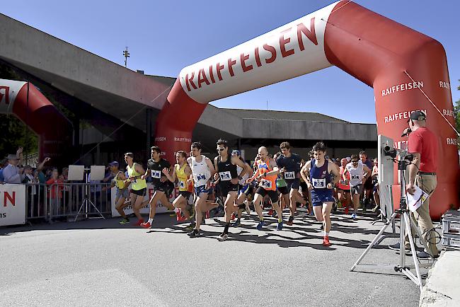 Startschuss. Mit 3000 Startenden erfreute sich der Aletsch Halbmarathon erneut grosser Beliebtheit. Foto WB