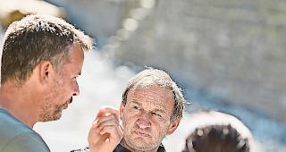 Skeptischer Blick. B&auml;cker Imboden traut nicht allen Aussagen.