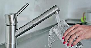 Alles ok. Das Trinkwasser in der Gemeinde Wiler kann wieder bedenkenlos konsumiert werden. (Symbolbild)