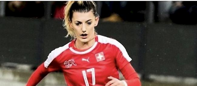 Im Comersee (I) ist am Samstag die 24-jährige Schweizerin Nati-Spielerin Florijana Ismaili nach einem Sprung ins Wasser nicht wieder aufgetaucht.