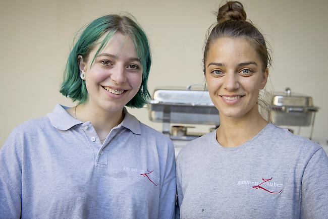 Lucia Lochmatter (21), Glis, und Jasmine Bellwald (27), Mund.