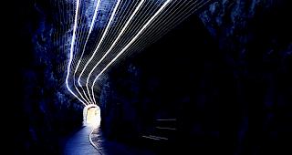 Mann war in einem Tunnel mit Vorbereitungsmassnahmen f&uuml;r Betonierungsarbeiten besch&auml;ftigt. (Symbolbild)