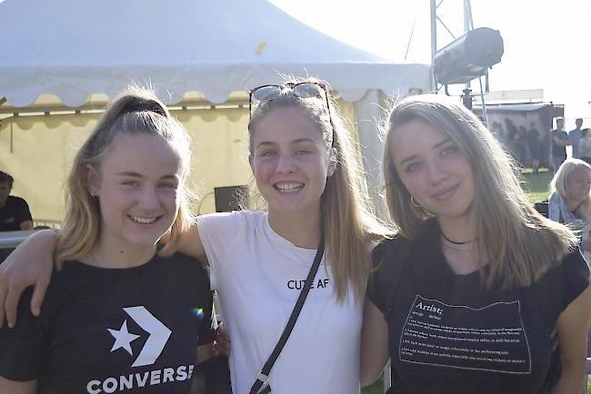 Chiara Stoffel (15), Svenja Gottsponer (16), Visperterminen, Shannon Hauser (17), Visp.