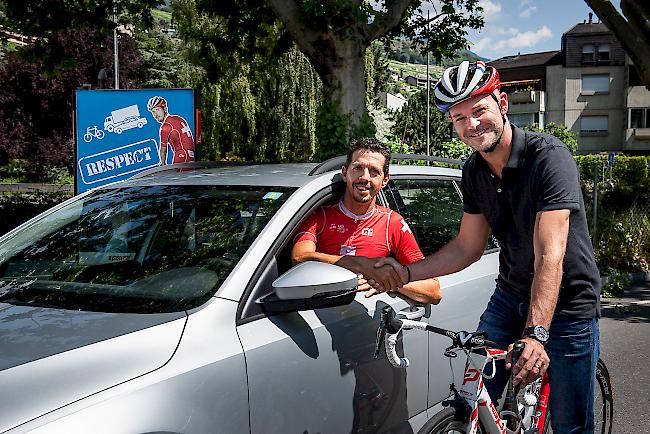 Rollentausch: Rallye-Pilot und mehrfacher Schweizermeister Sébastien Carron und der Schweizermeister im
Strassenrennen Steve Morabito haben im Rahmen der Kampagne «Respekt» Autositz und
Fahrradsattel getauscht.