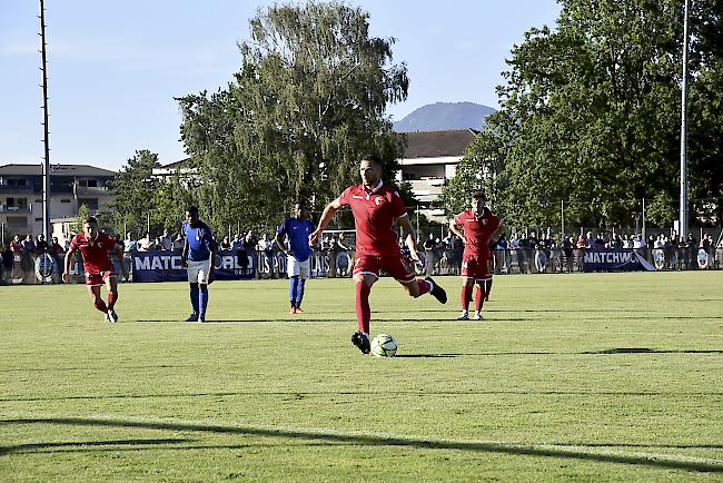 Verdienter Führungstreffer. Pajtim Kasami brachte den FC Sitten per Elfmeter 1:0 in Führung. Foto WB