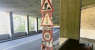 Ampel auf Rot. Das Bundesamt f&uuml;r Strassen stoppt das Vergabeverfahren f&uuml;r die Sanierung der Mittenb&auml;chgalerie.