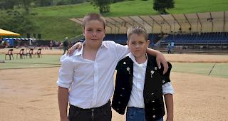 Nico Amacker (links) und Kian Imhasly standen in ihren Altersklassen jeweils im &laquo;Finale&raquo;.