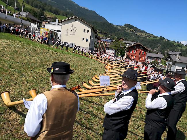 Impressionen vom Alphornfestival in Unterbäch.