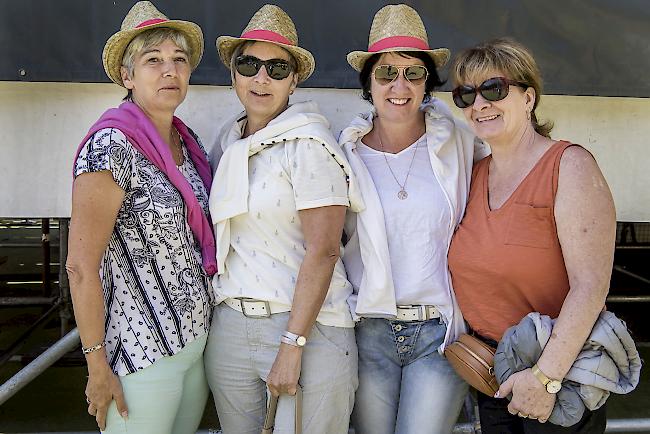 Monique Gamma (60), Andrea Lorenz (62), Susten, Nathalie Ziegler (48), Agarn, und Astrid Schnyder (59), Susten.