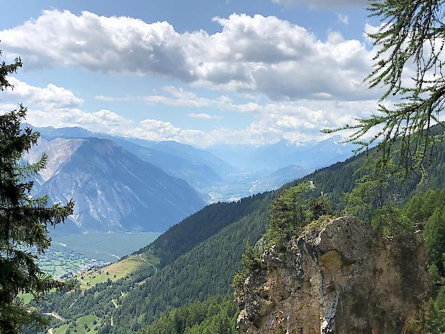 Impressionen von der ersten Musikalischen Genusswanderung in Gampel-Bratsch. Das Konzept fand beim Publikum grossen Anklang. 