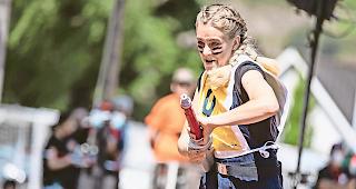 Volle Power. Den Hindernisparcours schaffte das Team Wallis in einer Minute und acht Sekunden.