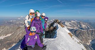 Judith Wernli, Anne-Sophie Thilo, Sue Hirschi und Steffi Hunzike haben am Freitag den Gipfel des Matterhorns erreicht.