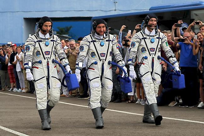 Am 50. Jahrestag der ersten Mondlandung haben sich ein Italiener, ein US-Astronaut und ein russischer Kosmonaut auf den Weg zur Internationalen Raumstation ISS gemacht.