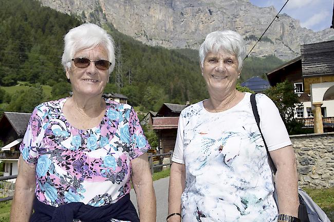 Helene Mathier-Cina (81) und Martina Köppel (76) aus Salgesch.