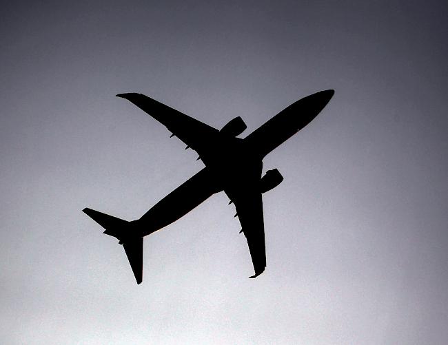 Die Grünen schlagen eine schrittweise Einführung der Kerosinsteuer für Inlandflüge vor. 