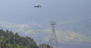 Impressionen der Montage der St&uuml;tzmasten f&uuml;r die neue 10er-Gondelbahn auf die Fiescheralp.