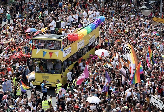 Bereits zum 41. Mal fand am Samstag der Christopher Street Day in Berlin statt.