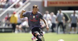 Neuer Vertrag. Der Schweizer Nationalspieler Haris Seferovic spielt bis 2024 bei Benfica Lissabon.