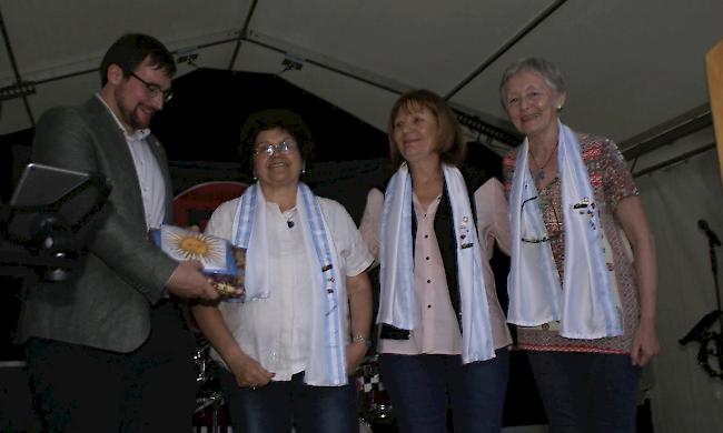 Grüsse der Delegation aus Argentinien in ihre Urheimat.