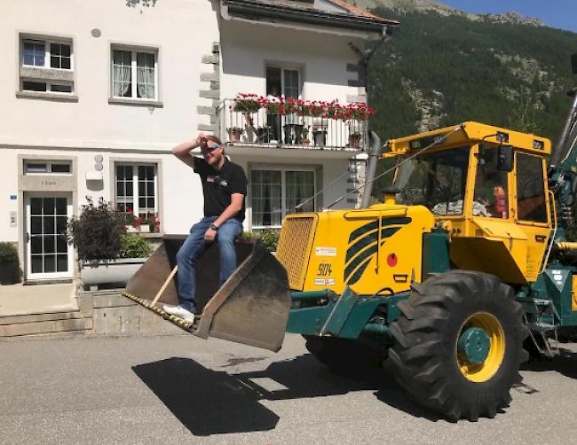 Mit einem grossen Festumzug ging am Sonntag die fünfte Simpiler Heimattagung zu Ende. 