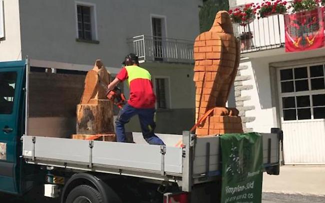 Mit einem grossen Festumzug ging am Sonntag die fünfte Simpiler Heimattagung zu Ende. 