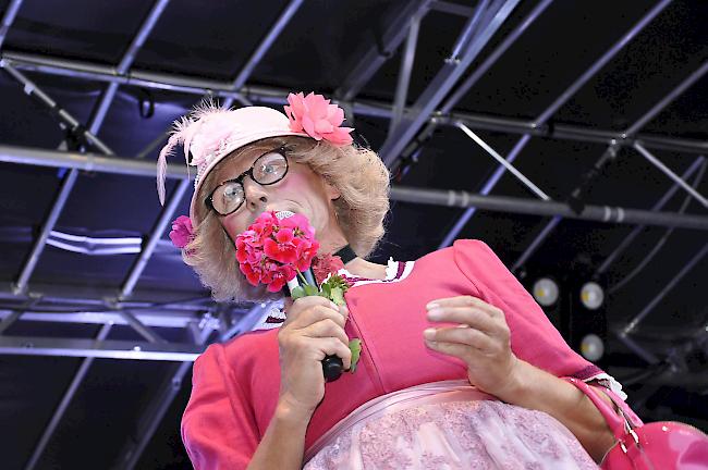 Frau Wäber wie sie leibt und lebt: Man muss sie einfach gern haben...