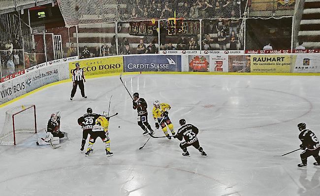 Der EHC Visp gewinnt das Vorbereitungsspiel gegen den SC Bern mit 3:2 nach Verlängerung.