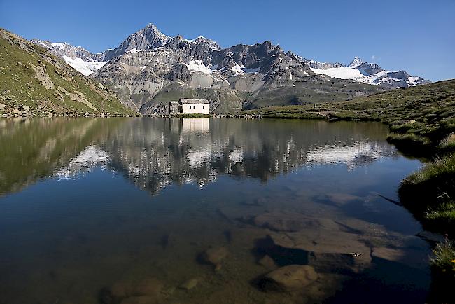 Ort der Stille. Noch heute pilgern Gläubige zur Kapelle «Maria zum Schnee» auf Schwarzsee.