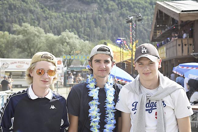 Loris Gattlen (18), Visp, Samuel Gischig (18), Baltschieder, und Julian Pfammatter (18), Visp.