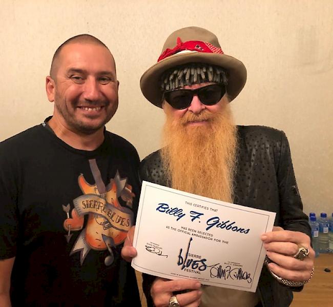 Es sei eine grosse Ehre, das Billy F. Gibbons (rechts) für die Rolle als Botschafter für das Sierre Blues Festival zugesagt habe, so Silvio Caldelari. 