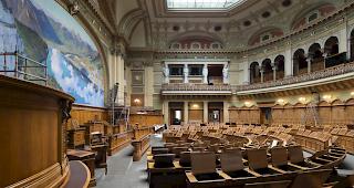 Bisher buhlen in 20 Kantonen &uuml;ber 4600 potenzielle Nationalr&auml;te und Nationalr&auml;tinnen um die W&auml;hlergunst. 