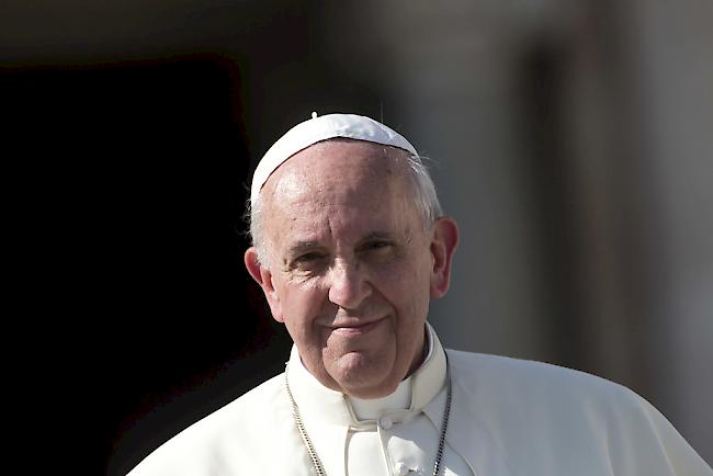 Papst Franziskus gibt überraschend 13 neue Kardinäle bekannt. 