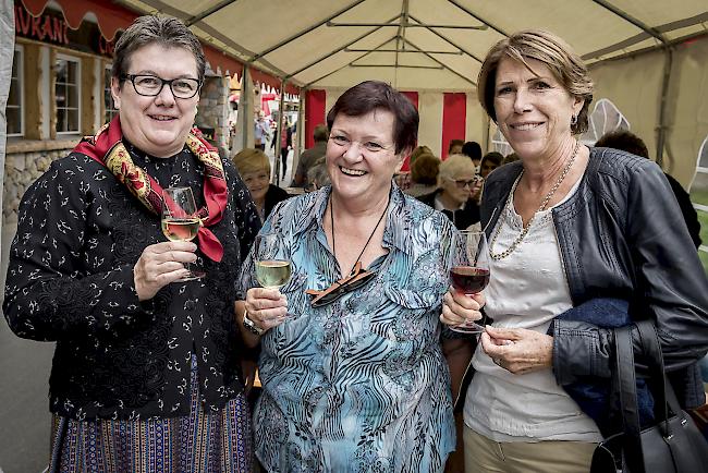 Iris Supersaxo (57), Saas-Fee, Doris Nandolt (64), Zermatt, und Susanna Dütschler-Imboden (62), Buchs.