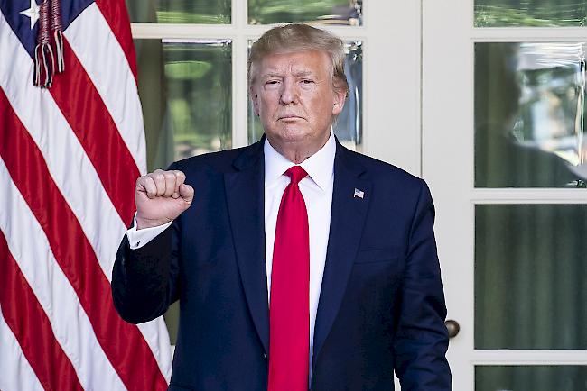 Die Gelder stammen aus Haushaltsmitteln für 127 Neubau- und Renovierungsprojekte militärischer Einrichtungen der USA im In- und Ausland, die nun verschoben werden sollen.