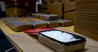 Wegen der Einfuhr und des Besitzes von Drogen drohe im &auml;ussersten Fall lebenslange Haft.