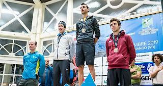 An den Europameisterschaften im Vertical gewinnt Martin Anthamatten (zweiter von links) die Silbermedaille.